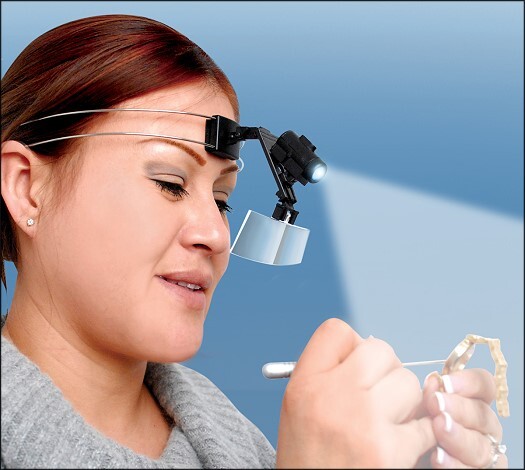 hands free magnifier with light