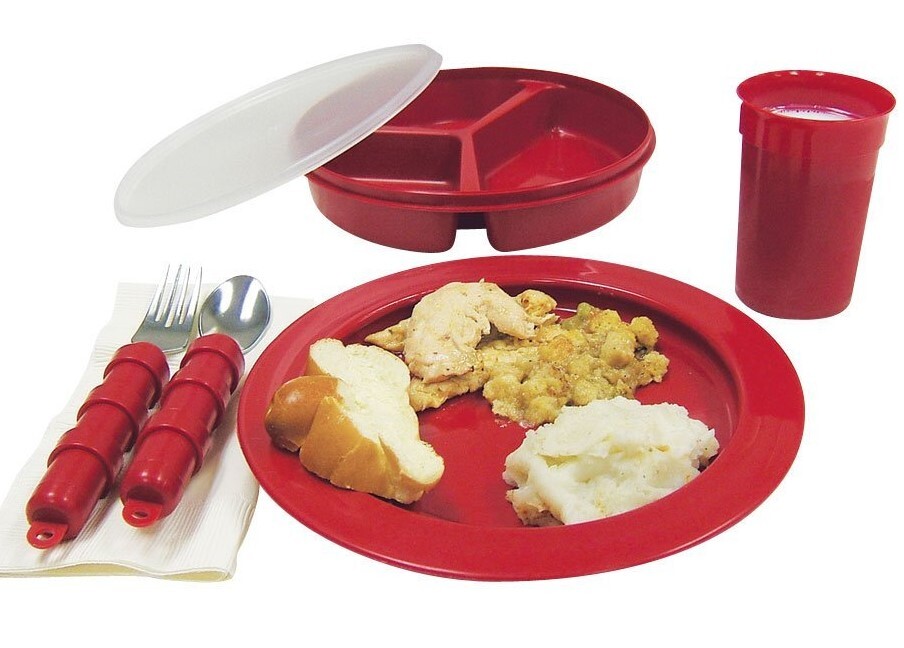 Redware Maddak Deluxe Dinnerware Set